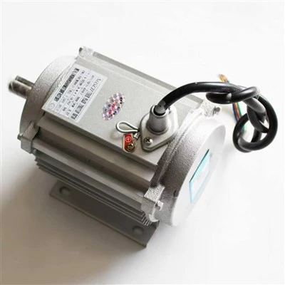 0,37 kW silberner dreiphasiger Lüftermotor